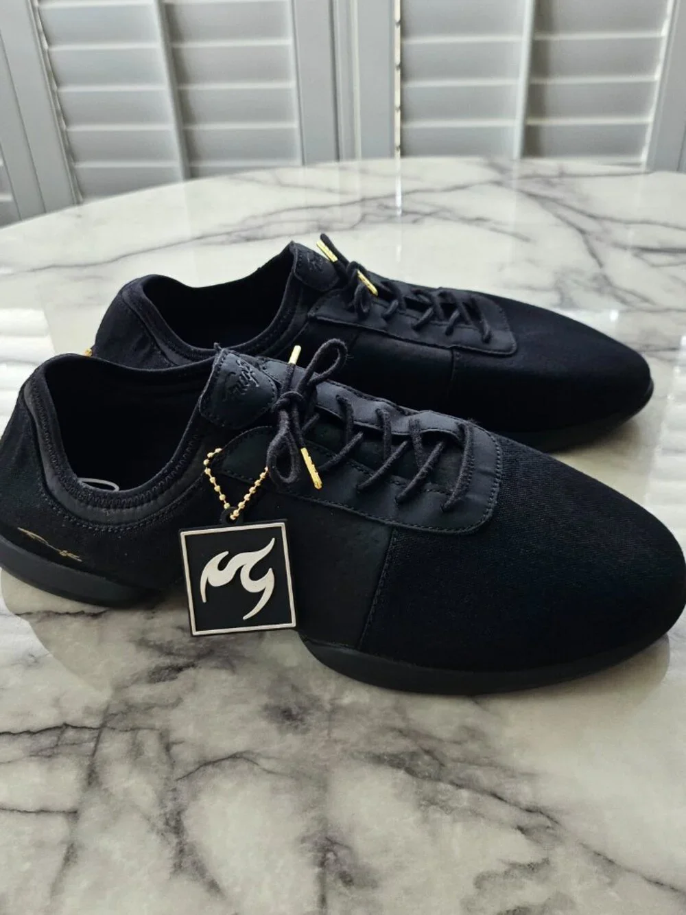 Fuego Dance Black Split Sole Shoes Men's 10.5 / Women's 12